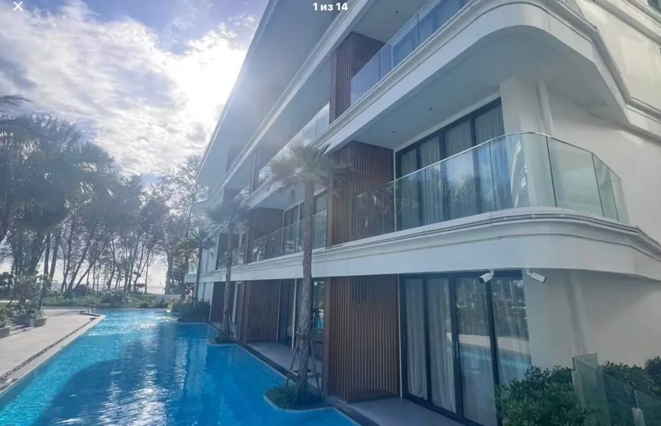 Студия с прямым выходом к бассейну в Sunshine Beach Resort & Residences, Пхукет
