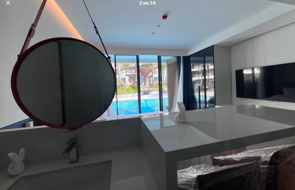 Студия с прямым выходом к бассейну в Sunshine Beach Resort & Residences, Пхукет