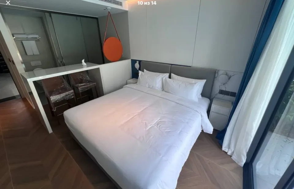 Студия с прямым выходом к бассейну в Sunshine Beach Resort & Residences, Пхукет