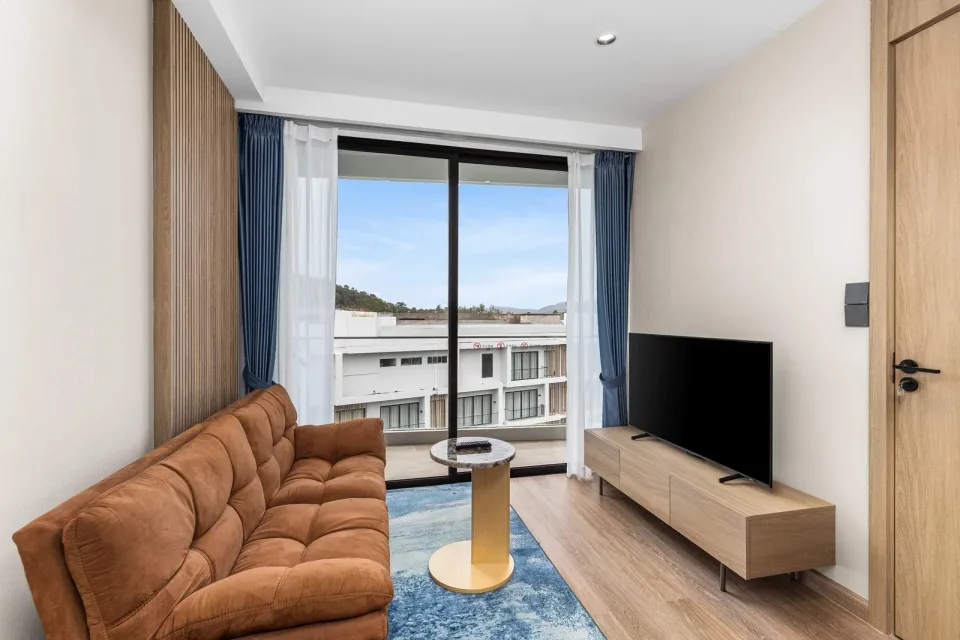 Квартира с 1 спальней и прямым выходом к бассейну в Laya Resort Phuket Phase 1