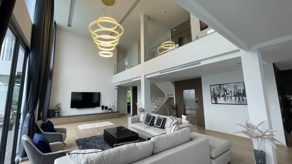Вилла с 6 спальнями и частным бассейном в Ocean Hills Phuket