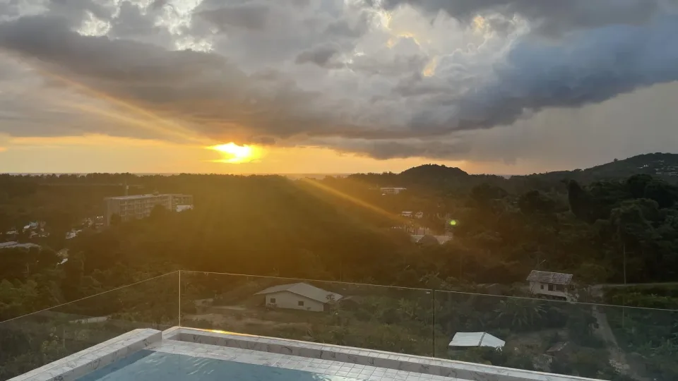 Вилла с 6 спальнями и частным бассейном в Ocean Hills Phuket