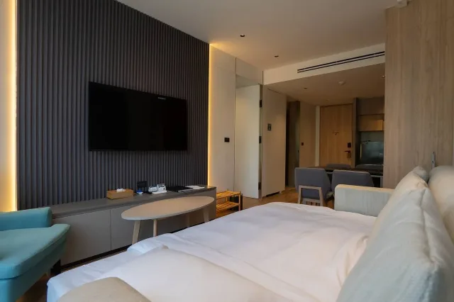 1-Bedroom Condo at Layan Green Park Phase 1