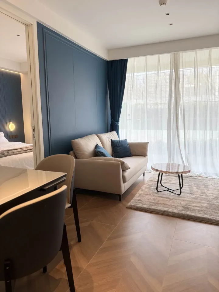 Квартира с 2 спальнями в Sunshine Beach Resort & Residences, Лаян