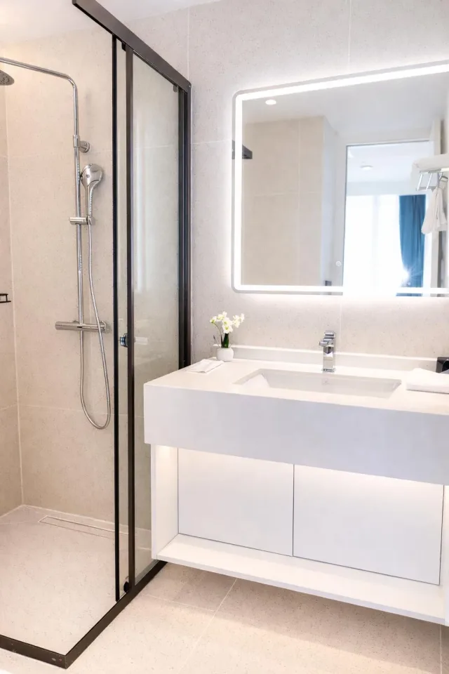 Квартира с 2 спальнями в Sunshine Beach Resort & Residences, Лаян