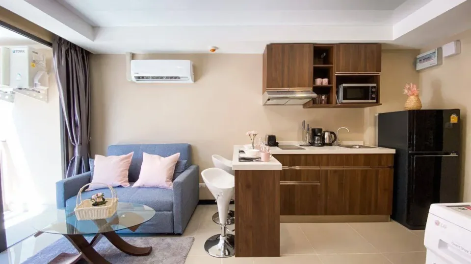 Квартира с 1 спальней в Nai Harn Beach Condominium, Пхукет