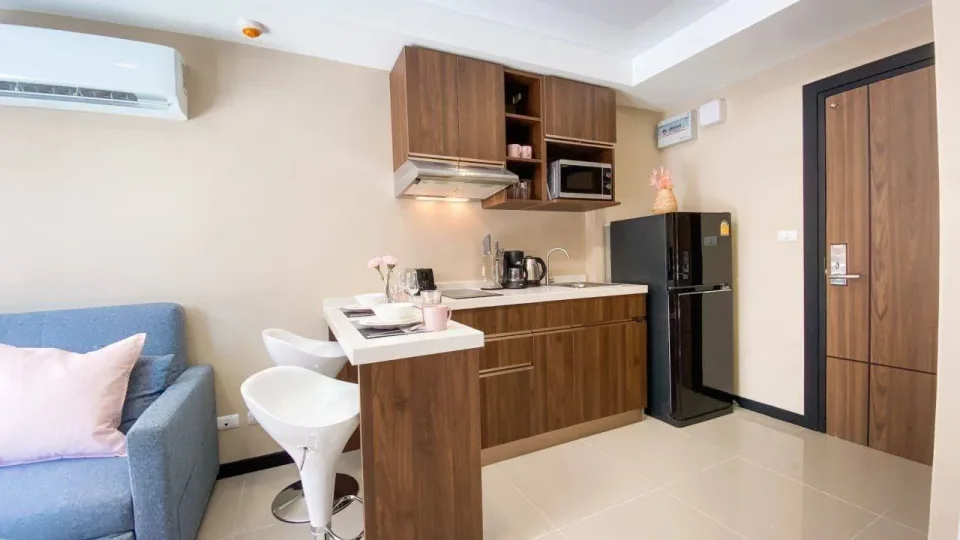 Квартира с 1 спальней в Nai Harn Beach Condominium, Пхукет