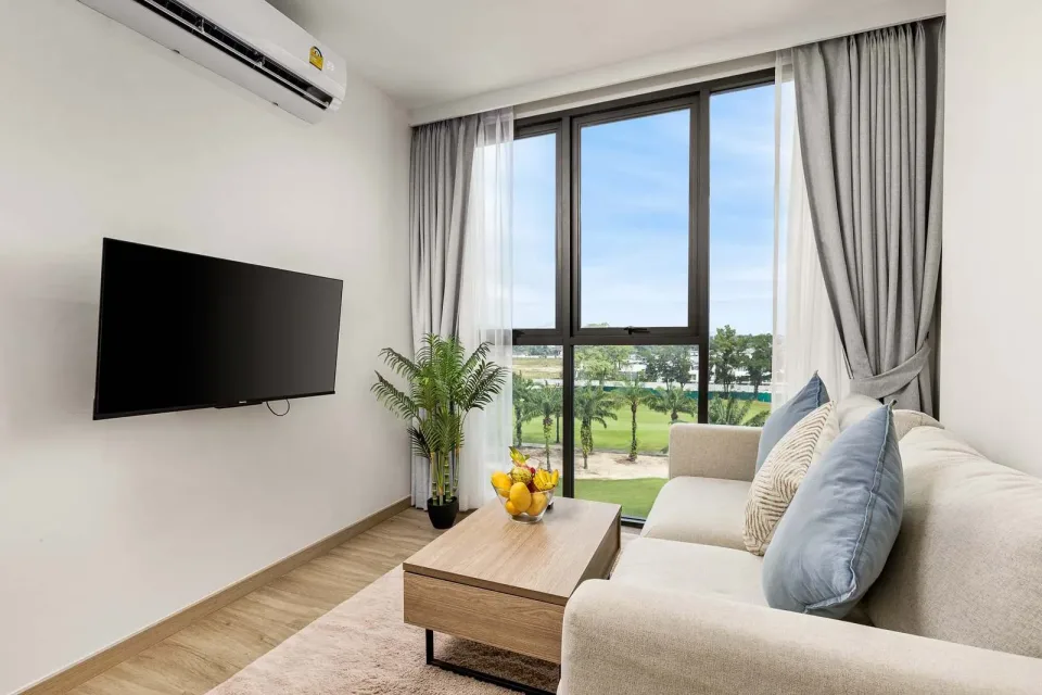 Квартира с 2 спальнями и видом на гольф-поле в Skypark Aurora Laguna Phuket — Скай Парк Аврора