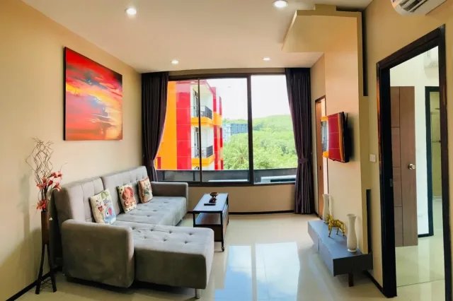 Квартира с 2 спальнями в Nai Harn Beach Condominium, Пхукет