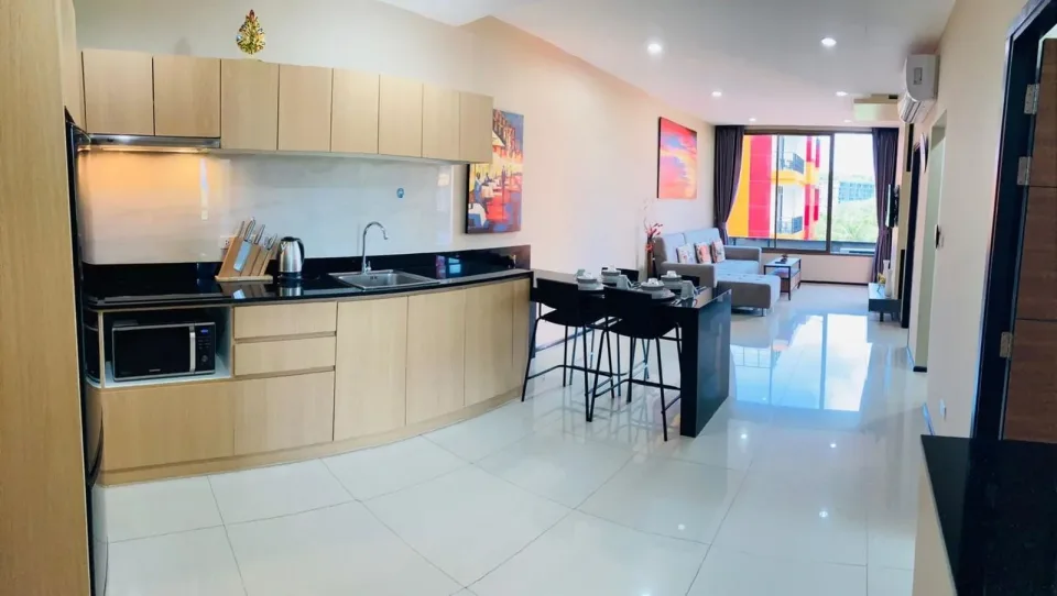 Квартира с 2 спальнями в Nai Harn Beach Condominium, Пхукет