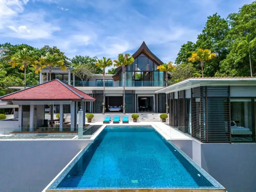 4-Bedroom Villa with Private Pool in Thalang (Phuket)