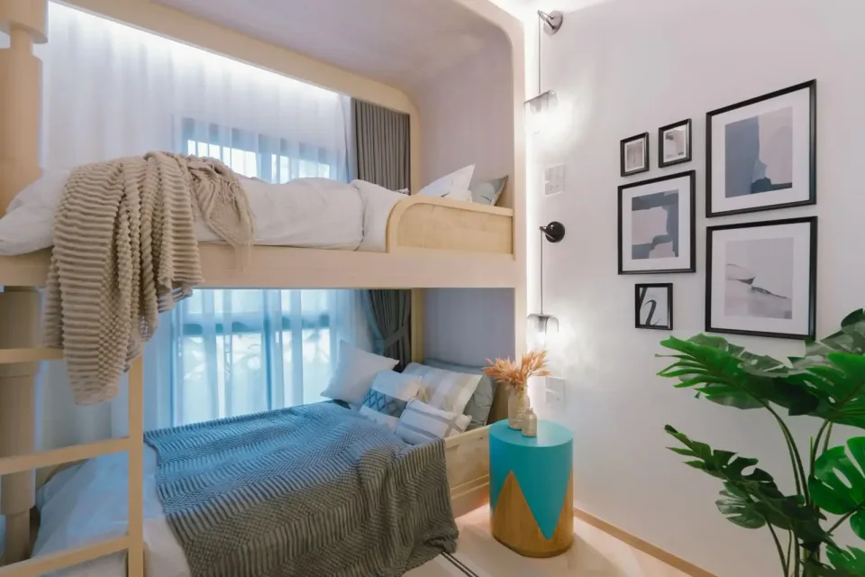 1-Bedroom Condo