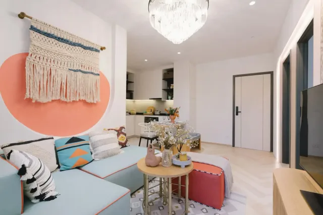 1-Bedroom Condo