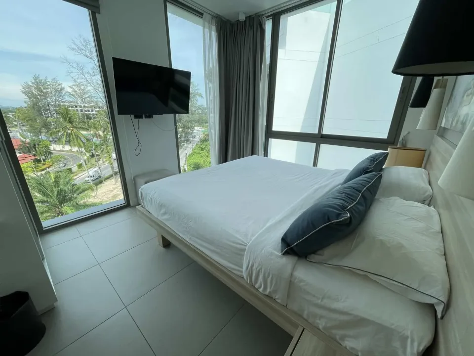 Квартира с 2 спальнями и видом на озеро в Ocean Stone Phuket — Оушен Стоун, Банг Тао