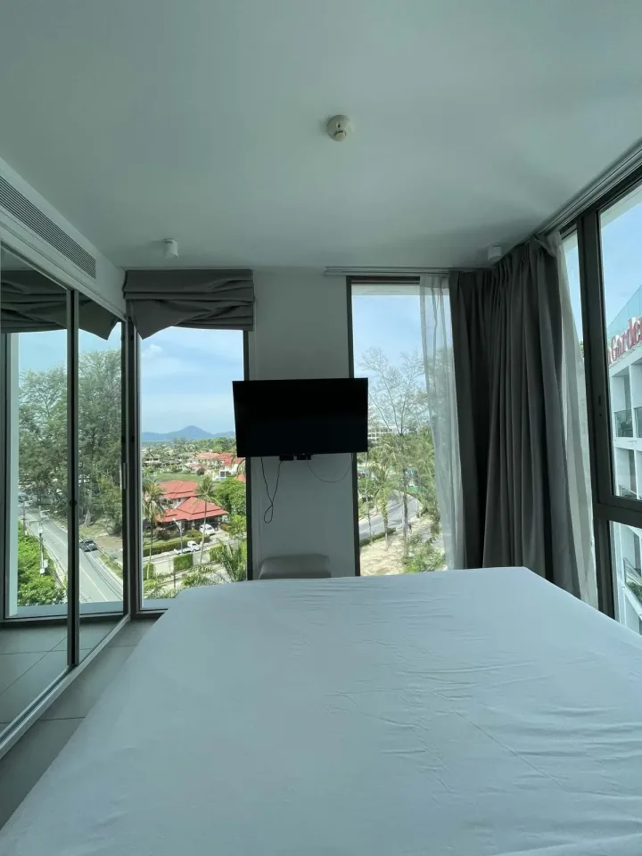 Квартира с 2 спальнями и видом на озеро в Ocean Stone Phuket — Оушен Стоун, Банг Тао