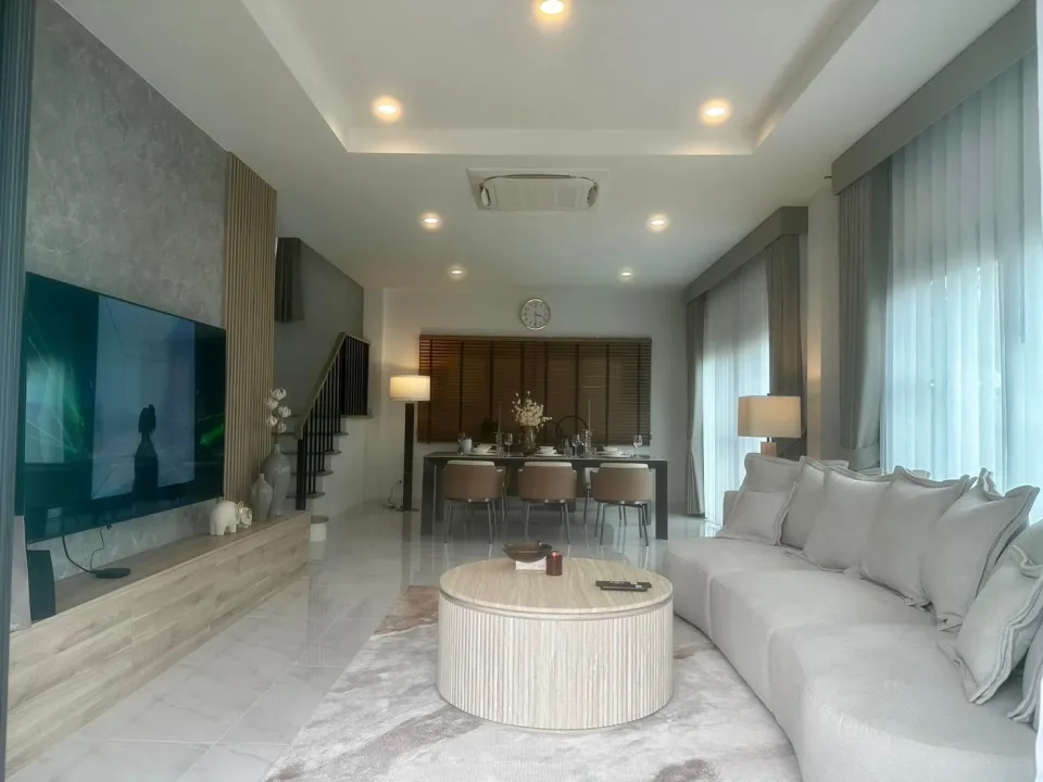 Дом с 4 спальнями и собственным садом в Supalai Lake Ville Phuket — Супалай Лейк Вилль