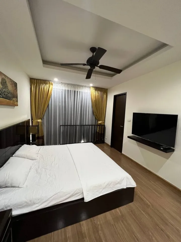 Таунхаус с 3 спальнями и террасой в Laguna Park Phuket, Банг Тао