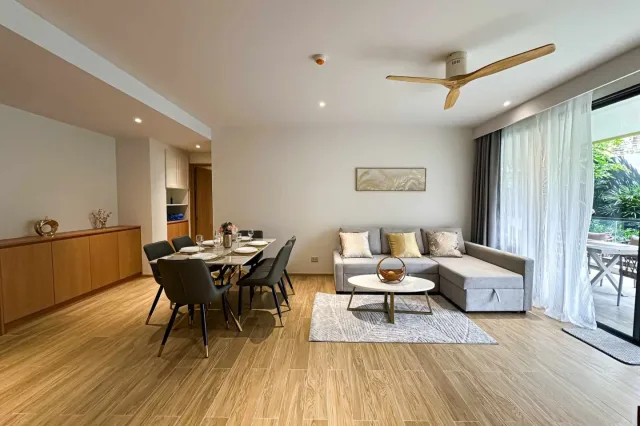 3-Bedroom Condo with Terrace at Laguna Beach Residences Reef, Bang Tao