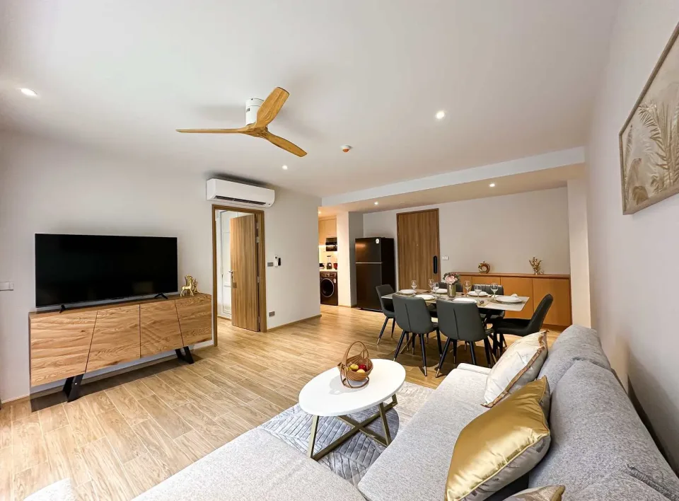3-Bedroom Condo with Terrace at Laguna Beach Residences Reef, Bang Tao