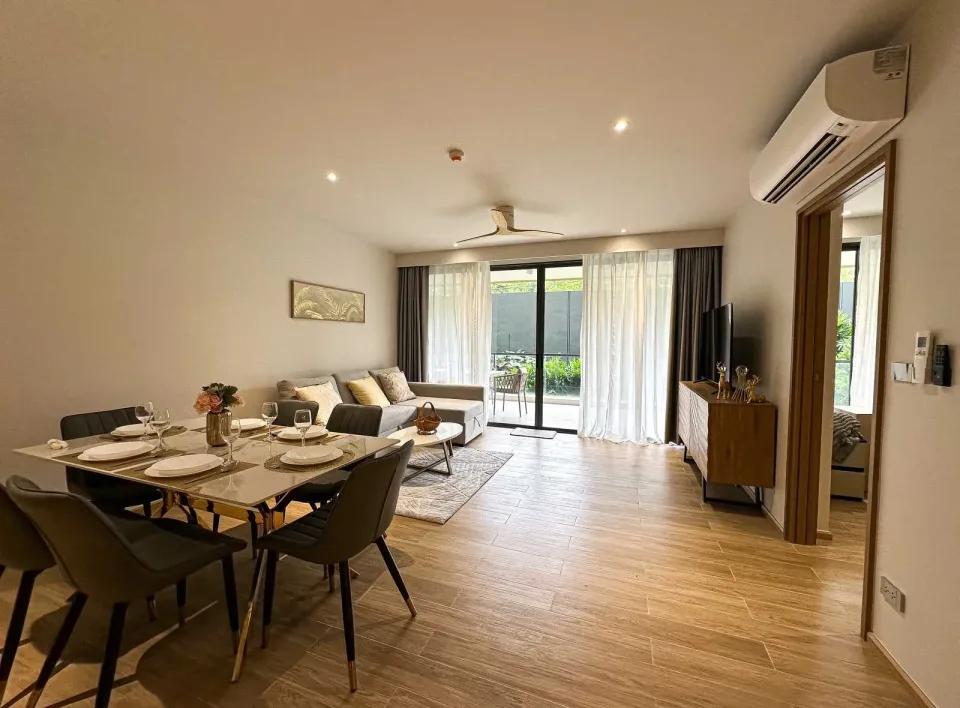 3-Bedroom Condo with Terrace at Laguna Beach Residences Reef, Bang Tao