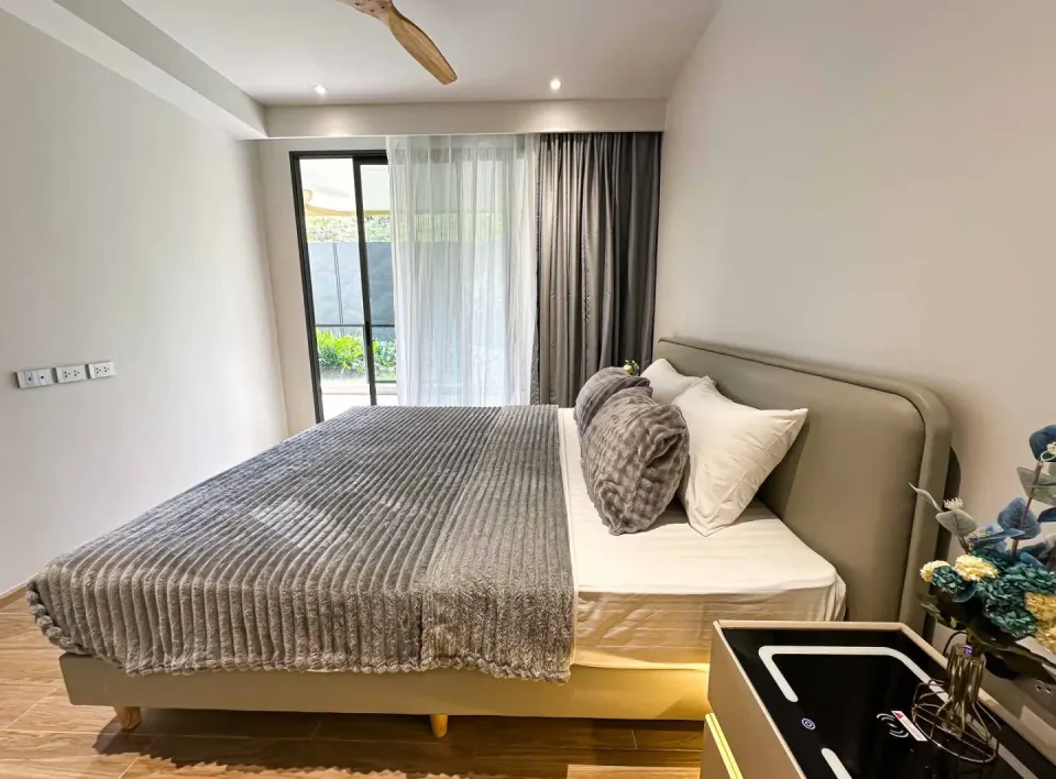3-Bedroom Condo with Terrace at Laguna Beach Residences Reef, Bang Tao