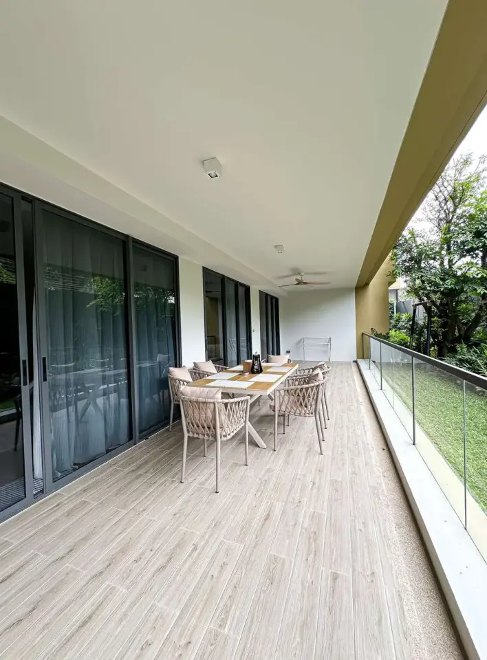 3-Bedroom Condo with Terrace at Laguna Beach Residences Reef, Bang Tao