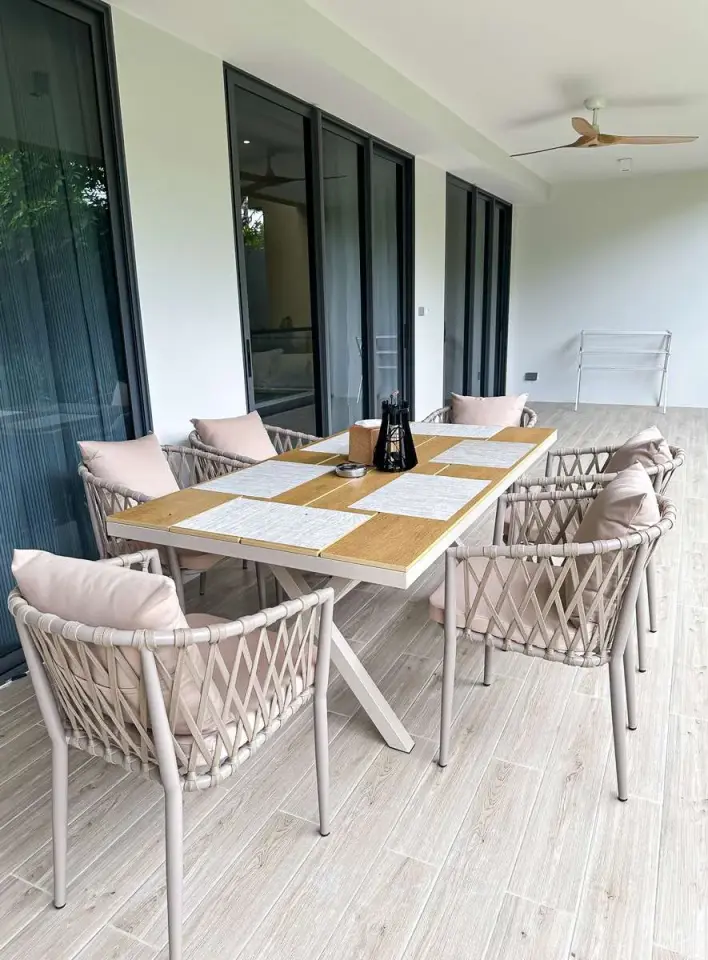 3-Bedroom Condo with Terrace at Laguna Beach Residences Reef, Bang Tao