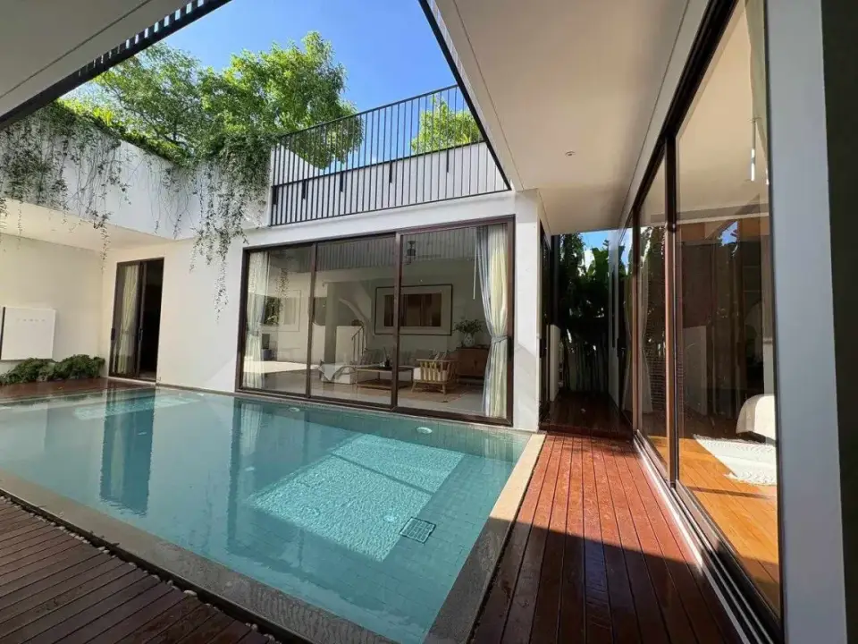 Вилла с 4 спальнями и частным бассейном в Villa Qabalah, Пхукет