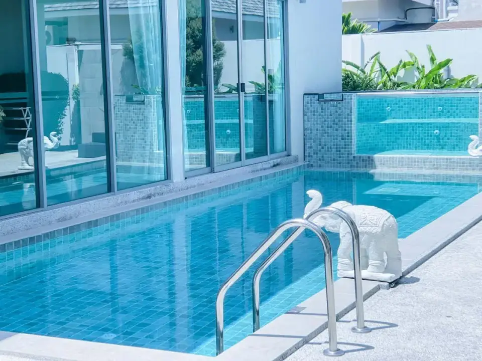 Вилла с 4 спальнями и частным бассейном в Yipmunta Pool Villa, Пасак