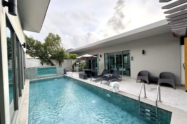 Вилла с 4 спальнями и частным бассейном в Yipmunta Pool Villa, Пасак
