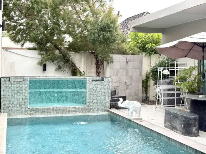 Вилла с 4 спальнями и частным бассейном в Yipmunta Pool Villa, Пасак