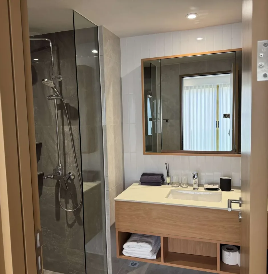 1-Bedroom Condo at Laguna Beach Residences Reef, Bang Tao
