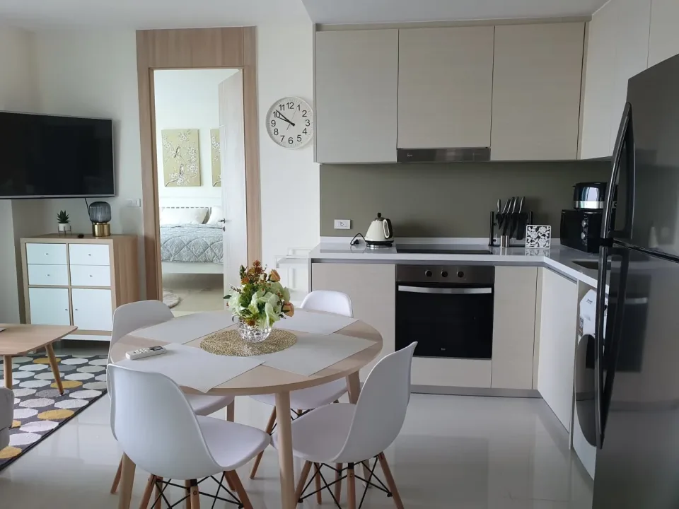 2-Bedroom Condo with Sea View at The Riviera Jomtien, Jomtien