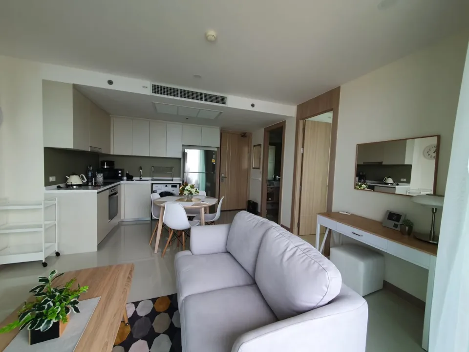 2-Bedroom Condo with Sea View at The Riviera Jomtien, Jomtien
