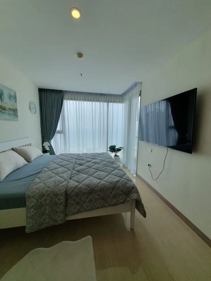 2-Bedroom Condo with Sea View at The Riviera Jomtien, Jomtien
