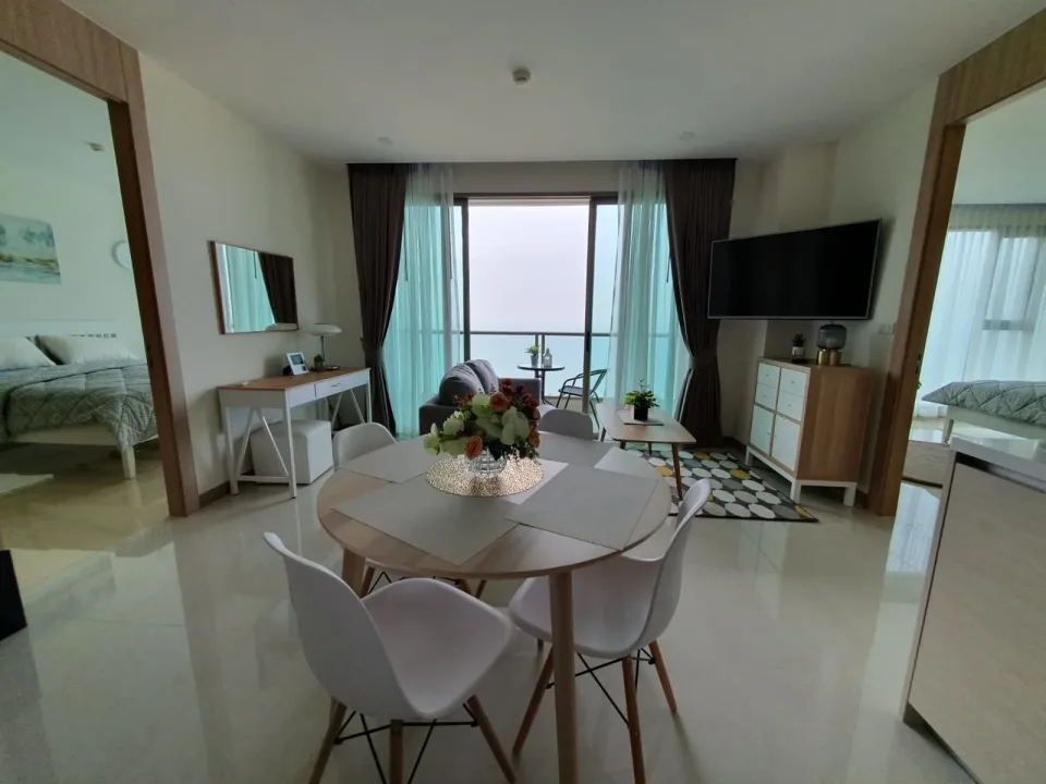 2-Bedroom Condo with Sea View at The Riviera Jomtien, Jomtien