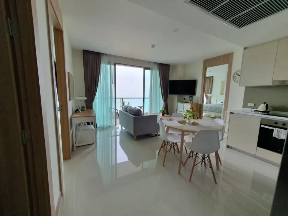 2-Bedroom Condo with Sea View at The Riviera Jomtien, Jomtien