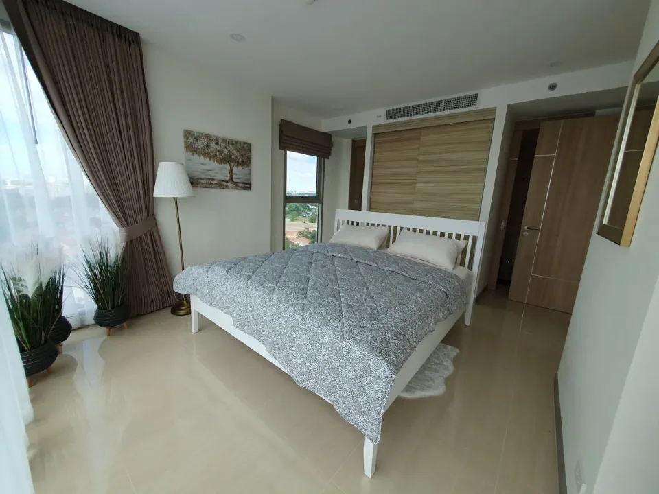 2-Bedroom Condo with City View at The Riviera Jomtien, Jomtien