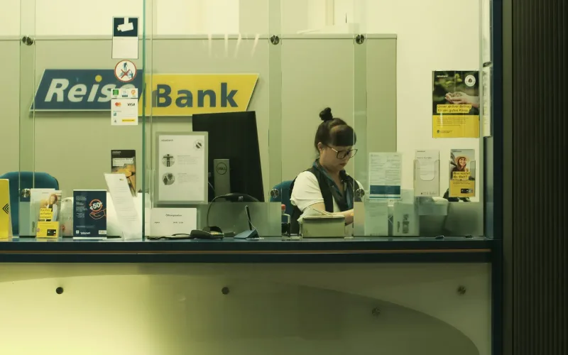 Платежи и переводы при покупке: как платить безопасно и что сохранить для регистрации