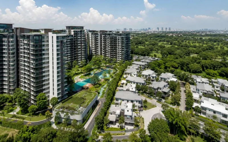 Large Condo Development or Boutique Residence: Which Is Better for Living and Renting?