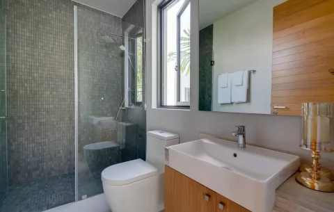 Botanica Four Seasons