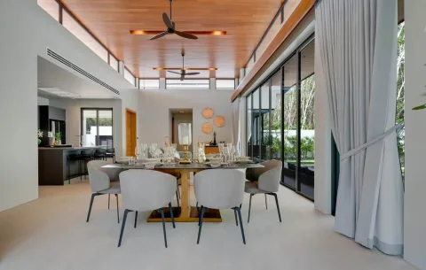 Botanica Four Seasons