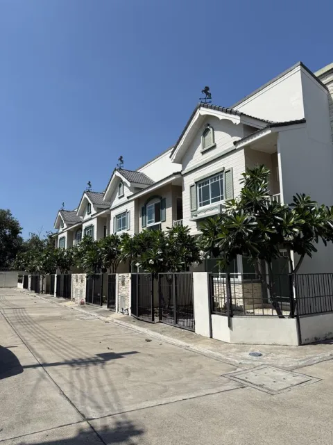 Bristol Park Pattaya