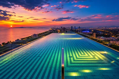 The Riviera Jomtien — бассейн и общественная инфраструктура