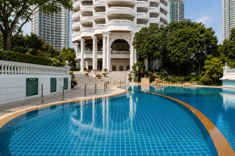 Park Beach Condominium — квартиры у пляжа Вонгамат в Паттайе — архитектура и фасад комплекса