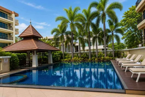 Jomtien Beach Penthouses — Condos near Jomtien Beach — architecture and facade