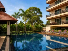 Jomtien Beach Penthouses — квартиры у пляжа Джомтьен — бассейн и общественная инфраструктура