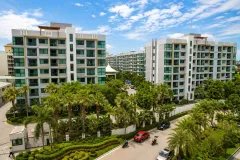 Dusit Grand Park 1 — бассейн и общественная инфраструктура
