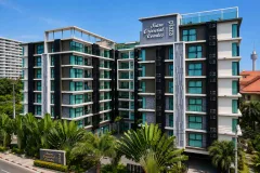 Siam Oriental Plaza — бассейн и общественная инфраструктура