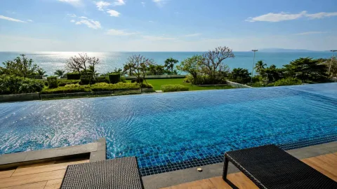 Cetus Beachfront — готовые квартиры на первой линии Джомтьена — архитектура и фасад комплекса